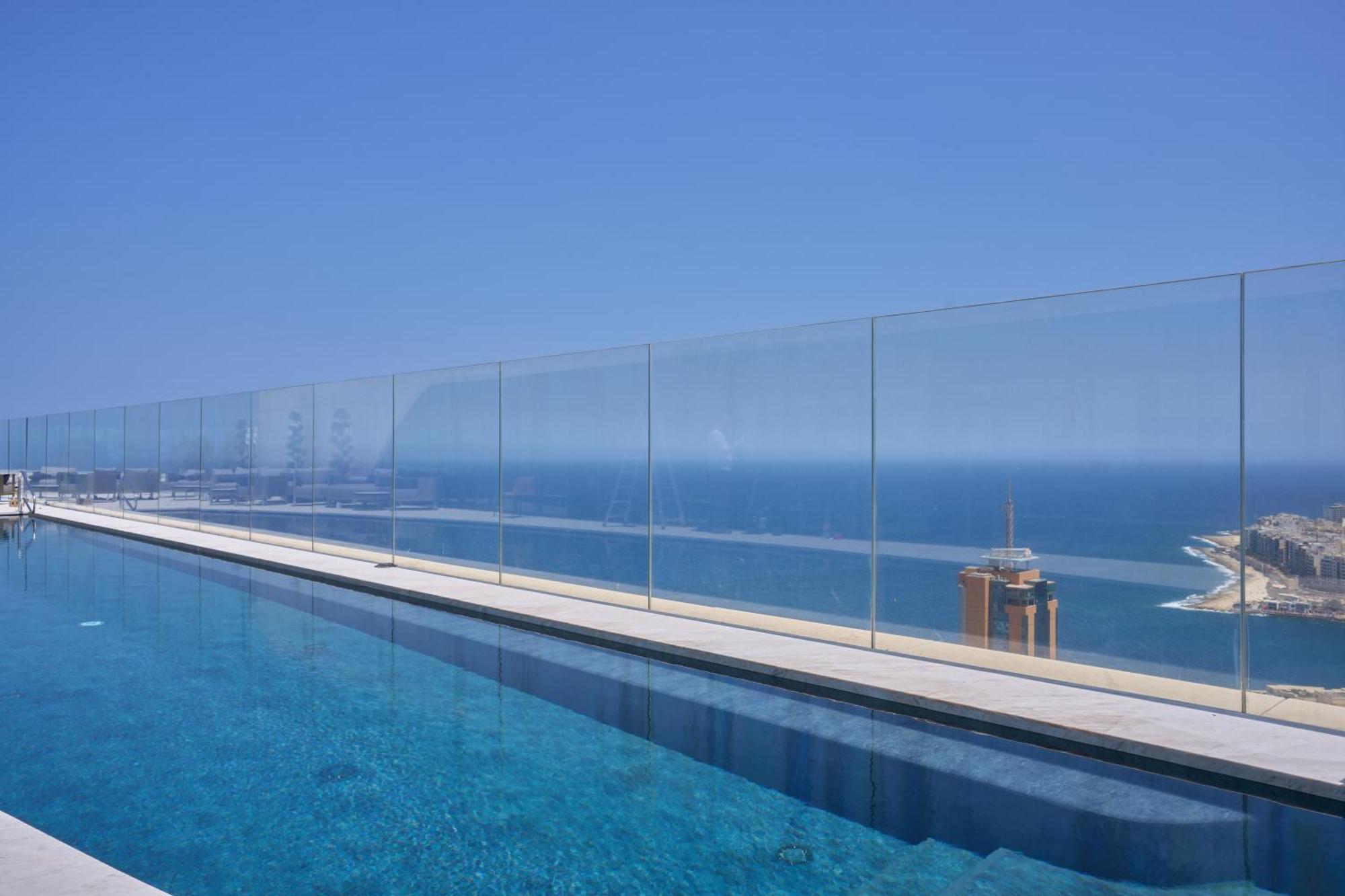 Sky High Luxury In Mercury Towers With Infinite Seaviews Appartement San Ġiljan